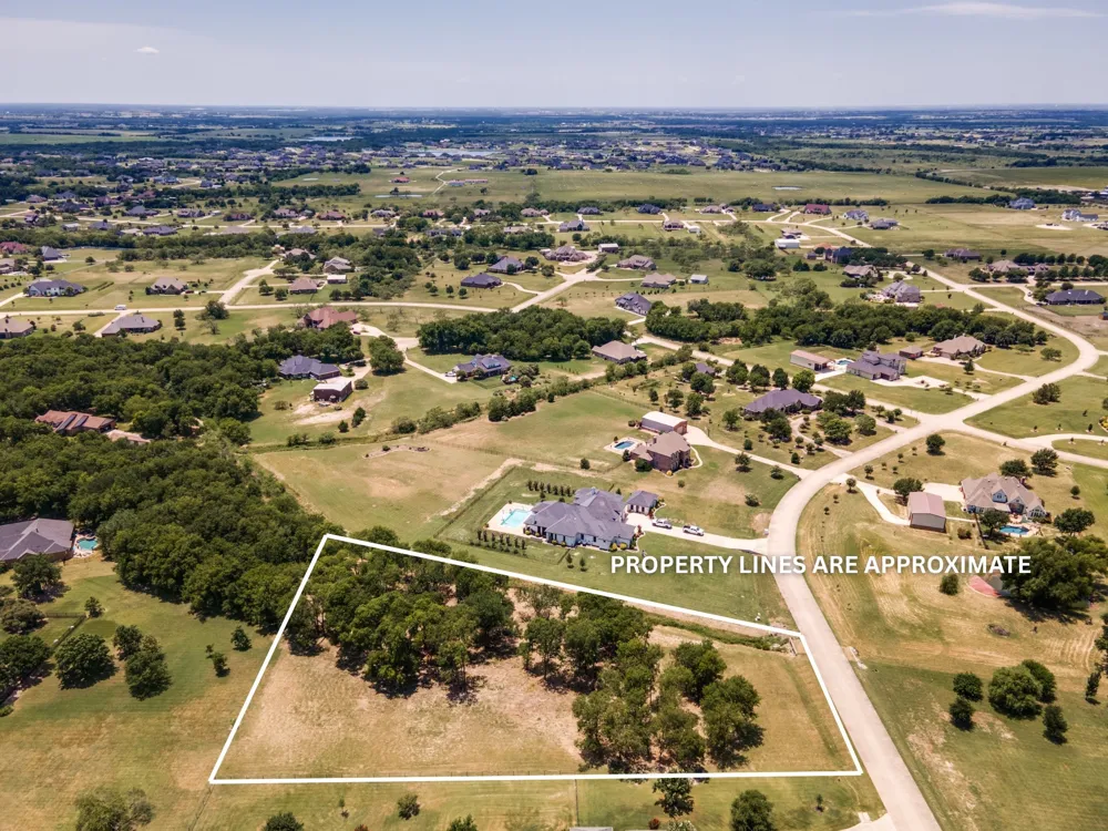 333 Hidden Pass Royse City, TX 75189