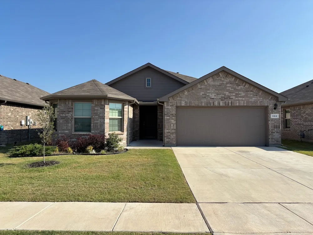 324 Sculptors Crossing Springtown, TX 76082