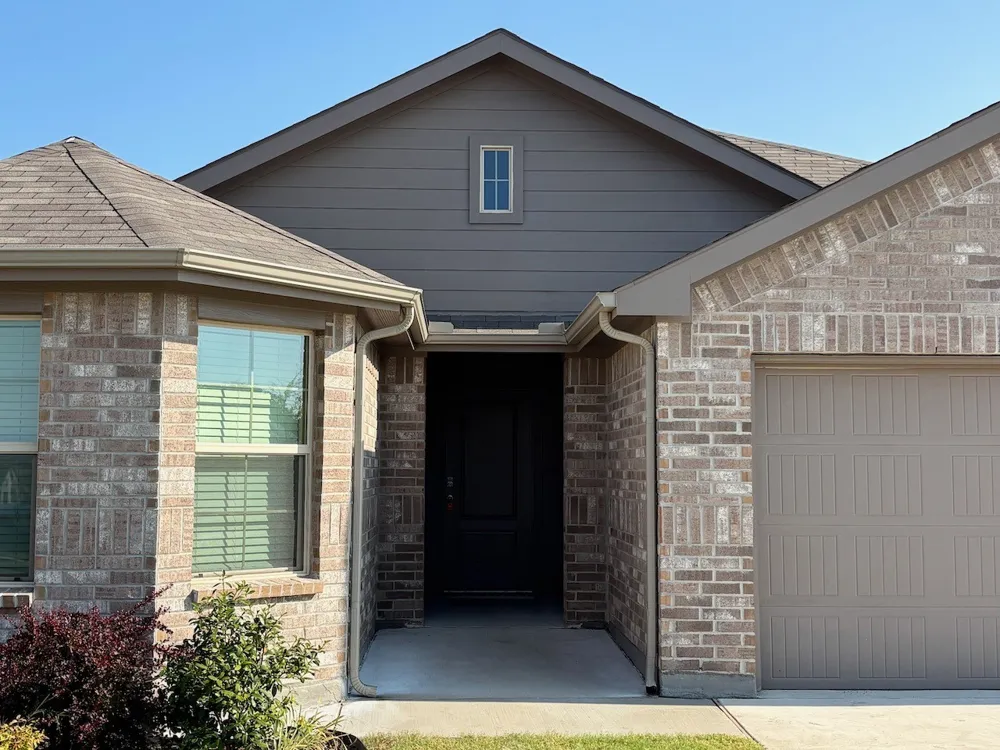 324 Sculptors Crossing Springtown, TX 76082
