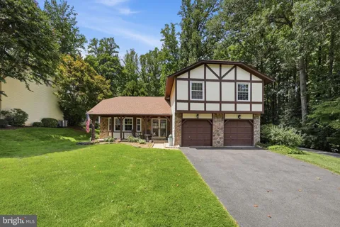 9711 TURNBUCKLE DRIVE