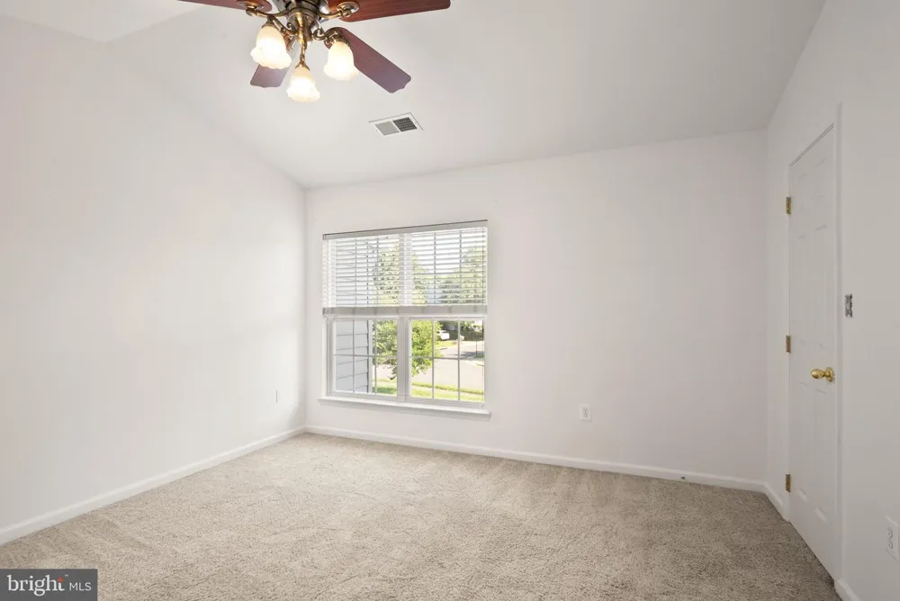 35924 CLOVER TERRACE Round Hill, VA 20141