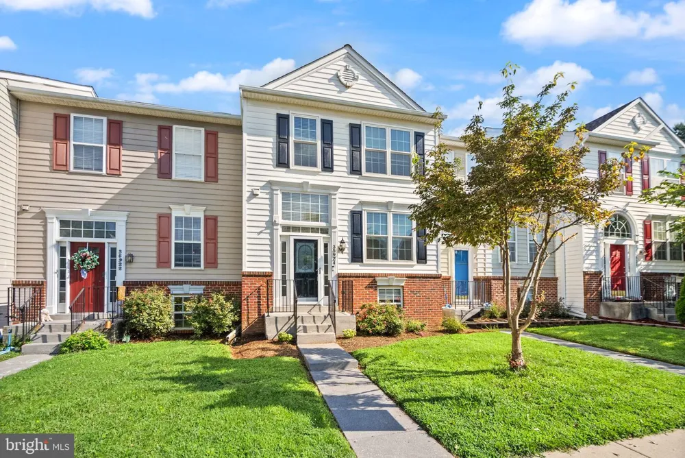 35924 CLOVER TERRACE Round Hill, VA 20141