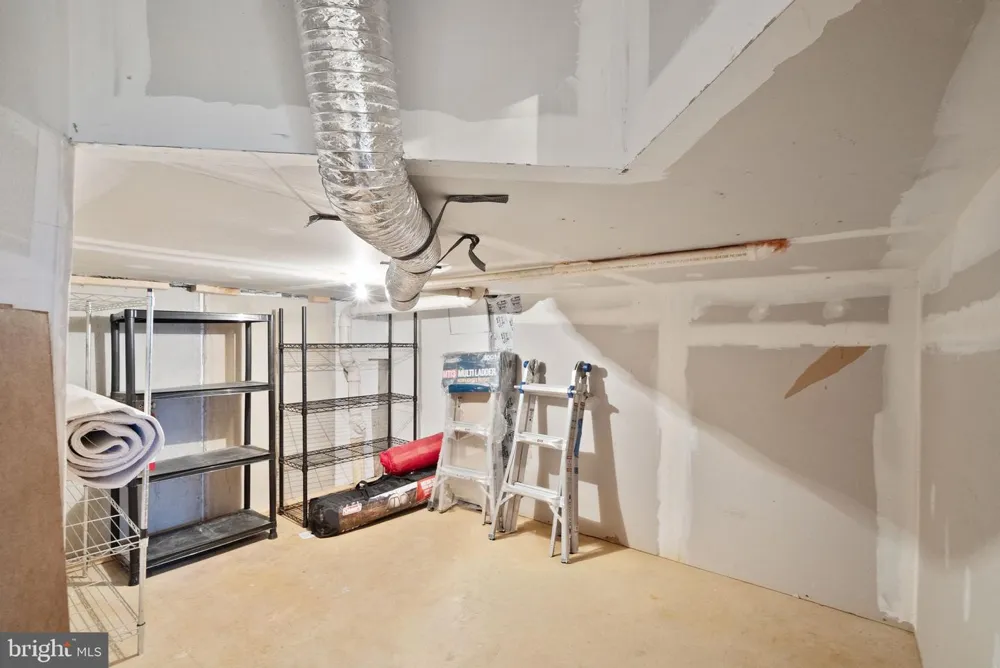 35924 CLOVER TERRACE Round Hill, VA 20141