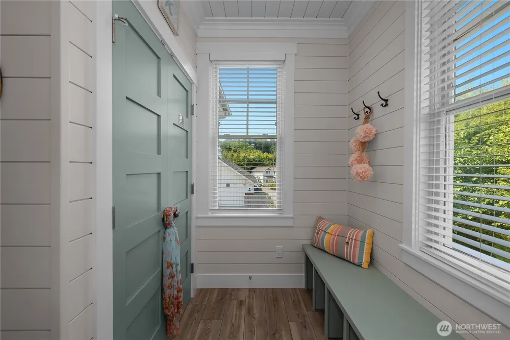 286 Compass Street Pacific Beach, WA 98571