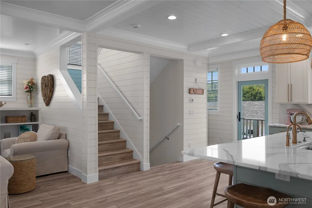 286 Compass Street Pacific Beach, WA 98571