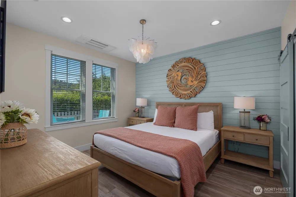 286 Compass Street Pacific Beach, WA 98571