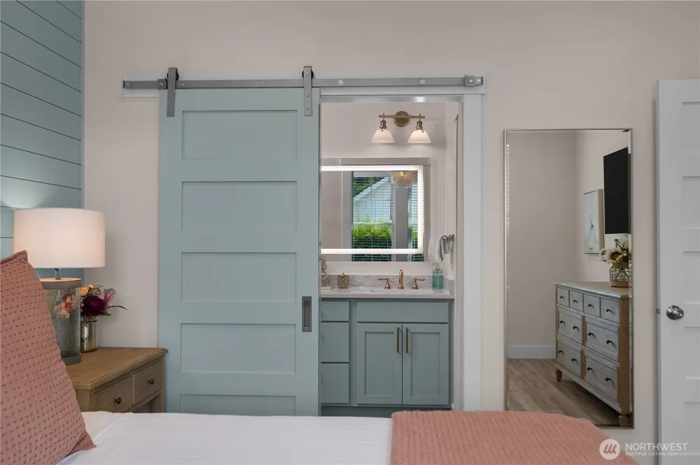286 Compass Street Pacific Beach, WA 98571