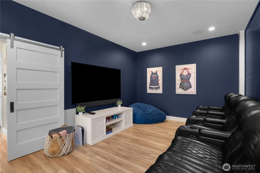 286 Compass Street Pacific Beach, WA 98571