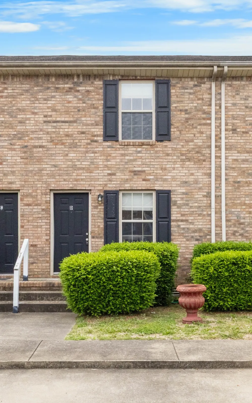 2450 Caroline Dr Clarksville, TN 37042