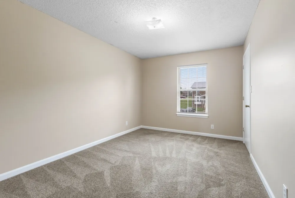 2450 Caroline Dr Clarksville, TN 37042