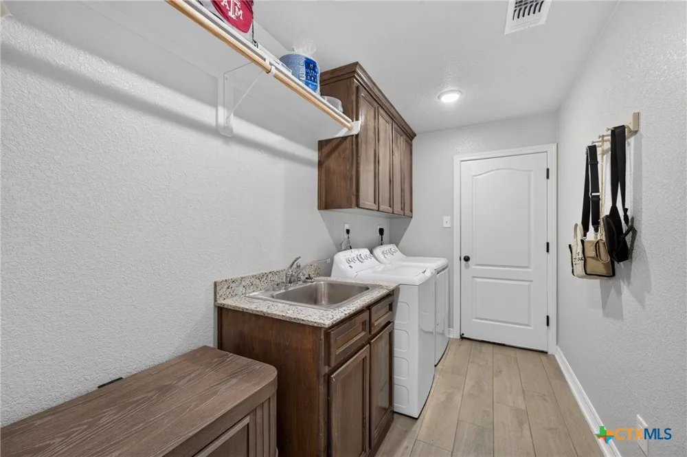 8502 Dorset Drive Killeen, TX 76542