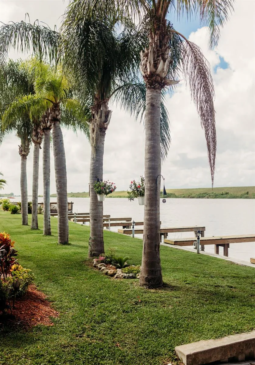 8354 US Highway 441 SE Okeechobee, FL 34974