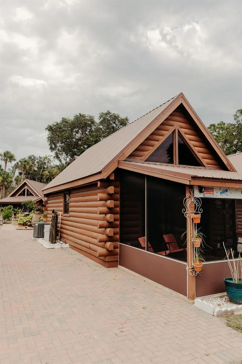 8354 US Highway 441 SE Okeechobee, FL 34974