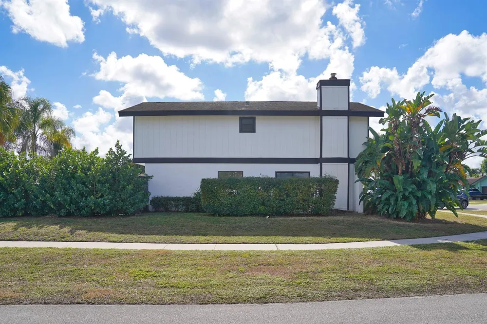 760 Windtree Way Wellington, FL 33414