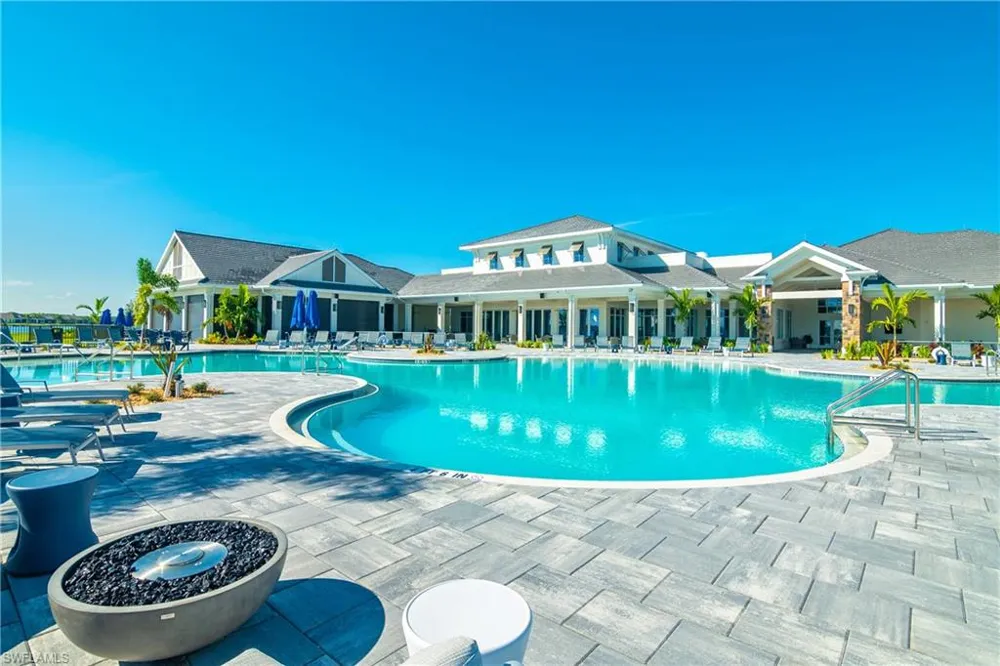 14870 Blue Bay Circle Estero, FL 33913