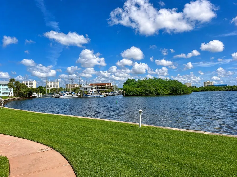 1847 SHORE DRIVE S #101 St Petersburg, FL 33707