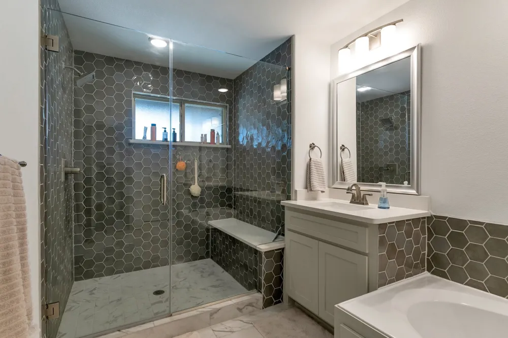 1900 Melinda Lane Farmers Branch, TX 75234
