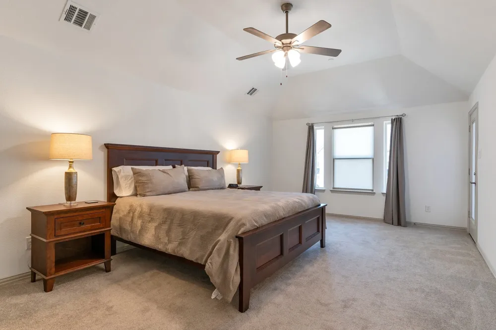 1900 Melinda Lane Farmers Branch, TX 75234