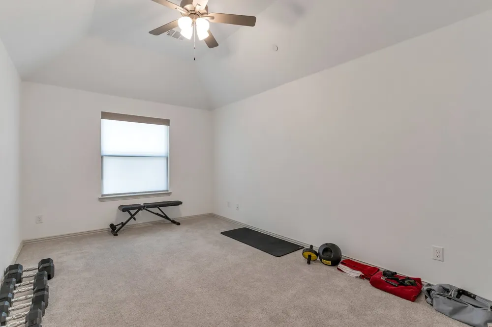 1900 Melinda Lane Farmers Branch, TX 75234