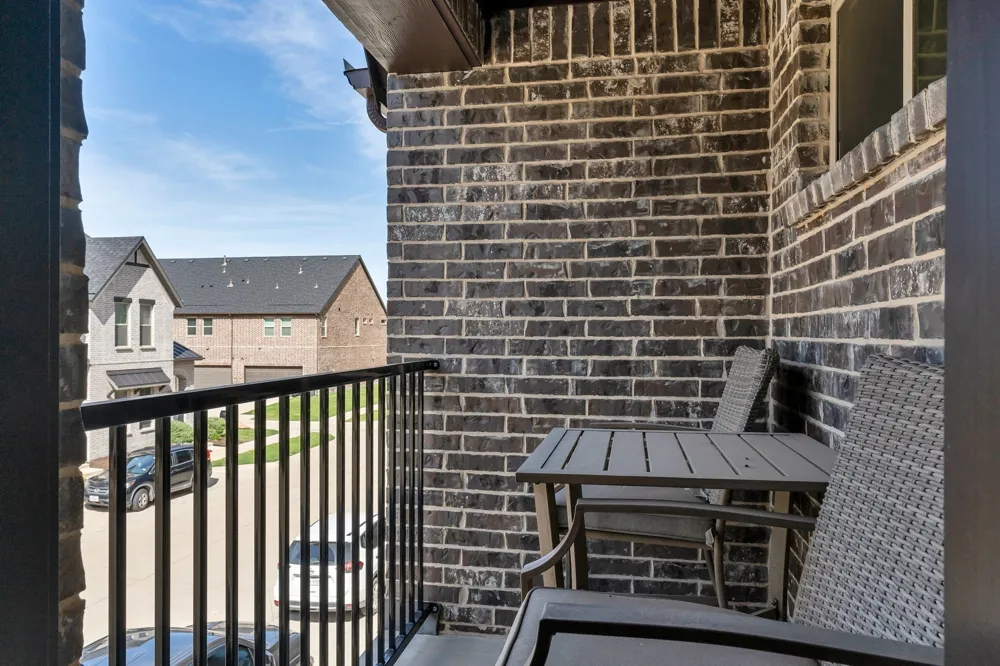 1900 Melinda Lane Farmers Branch, TX 75234