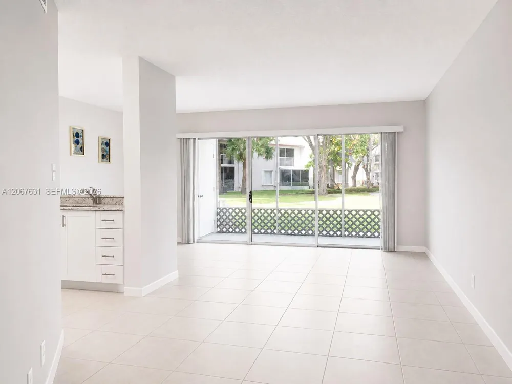 9221 SW 138th Pl #9221 Miami, FL 33186