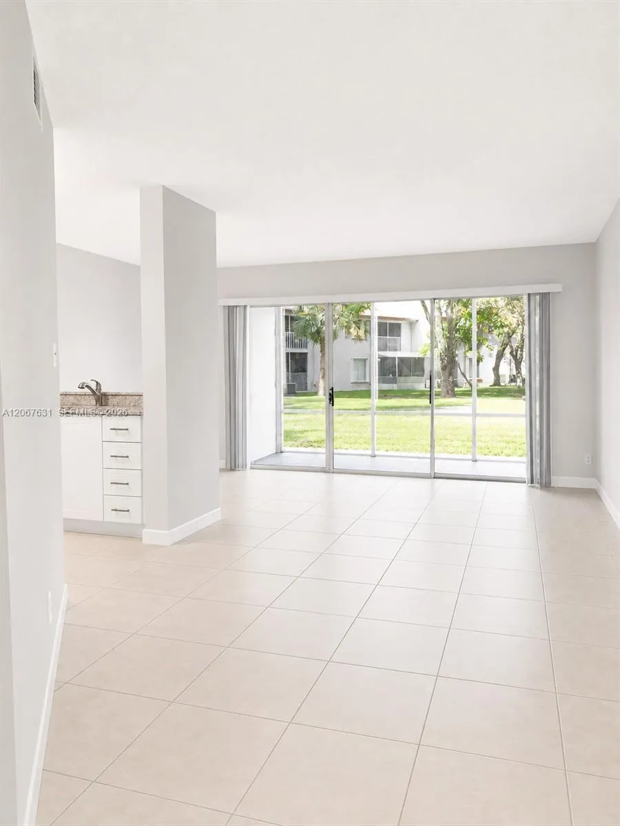 9221 SW 138th Pl #9221 Miami, FL 33186