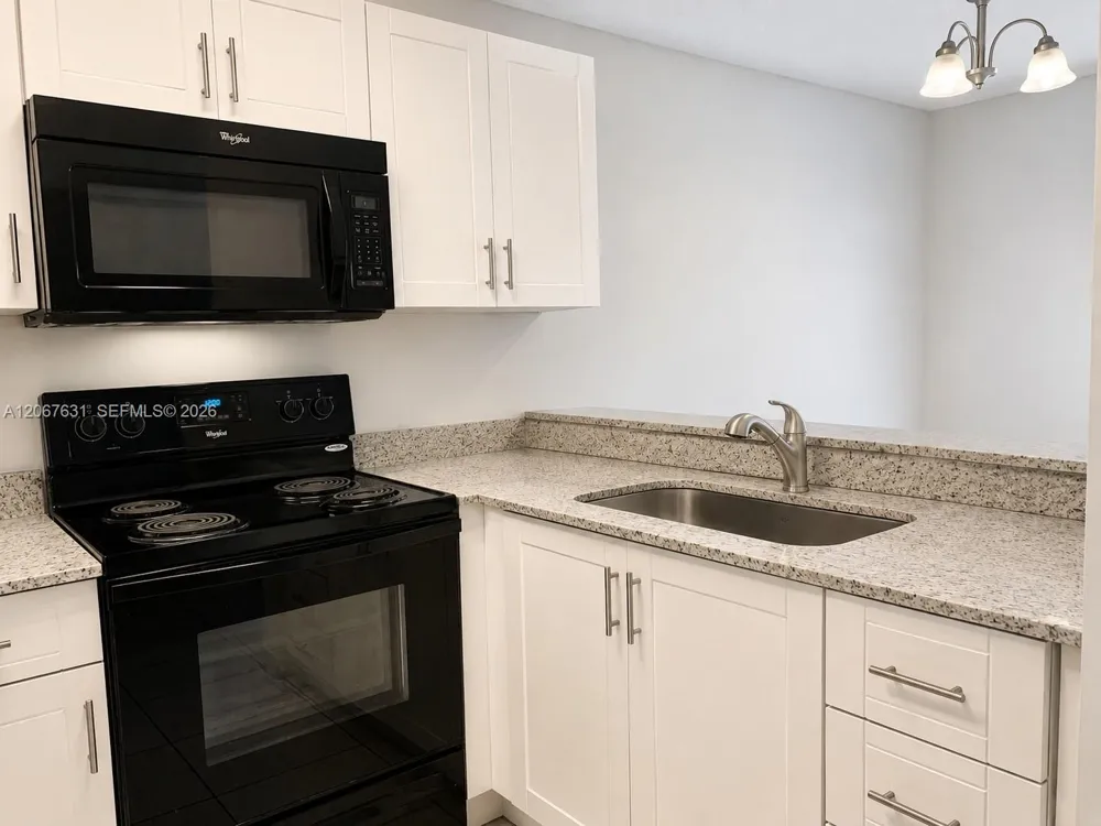 9221 SW 138th Pl #9221 Miami, FL 33186