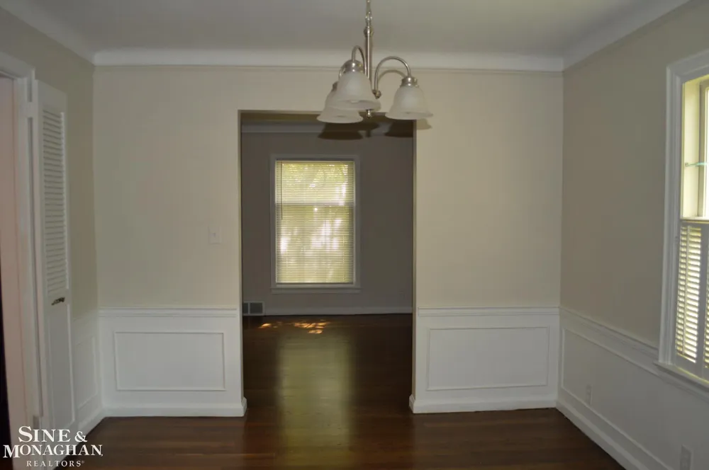 1932 Allard Avenue Grosse Pointe Woods City, MI 48236
