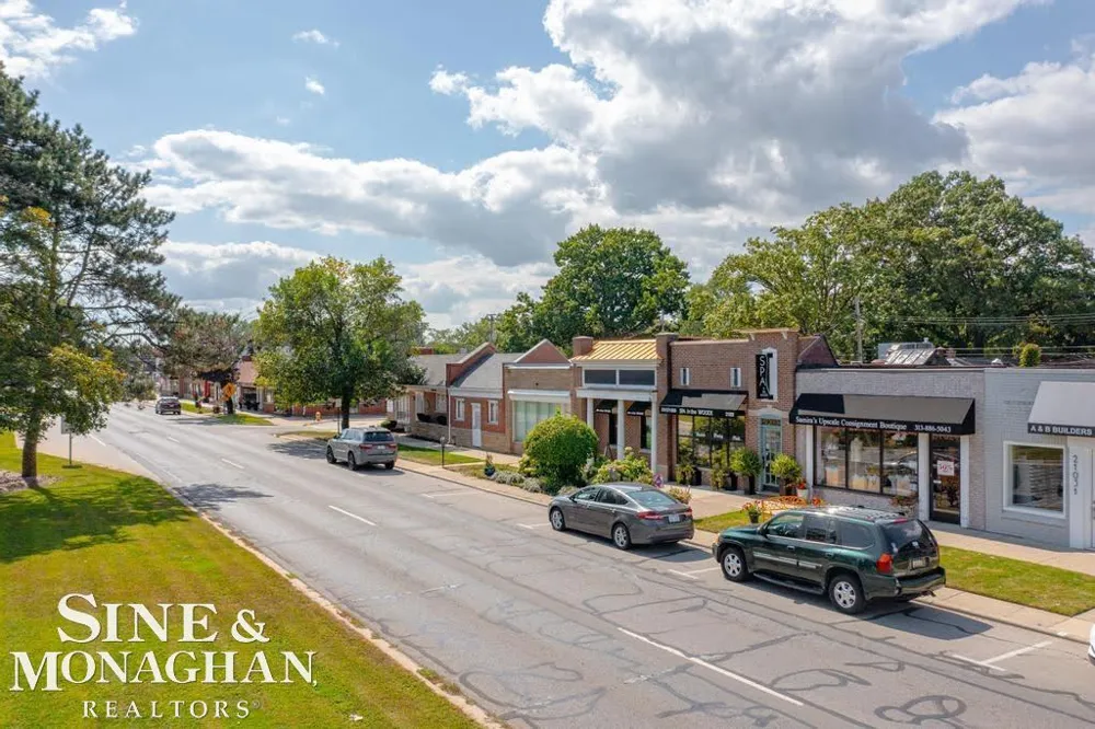 1932 Allard Avenue Grosse Pointe Woods City, MI 48236