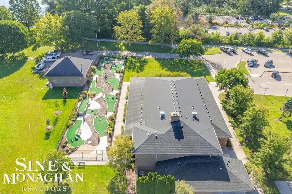 1932 Allard Avenue Grosse Pointe Woods City, MI 48236