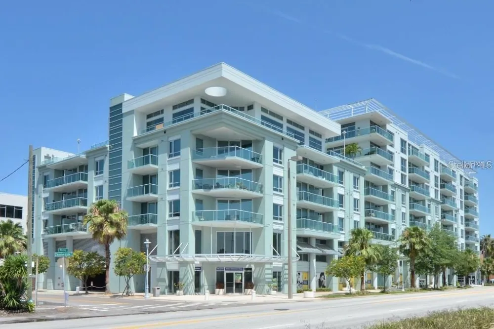 912 CHANNELSIDE DRIVE #2505 Tampa, FL 33602