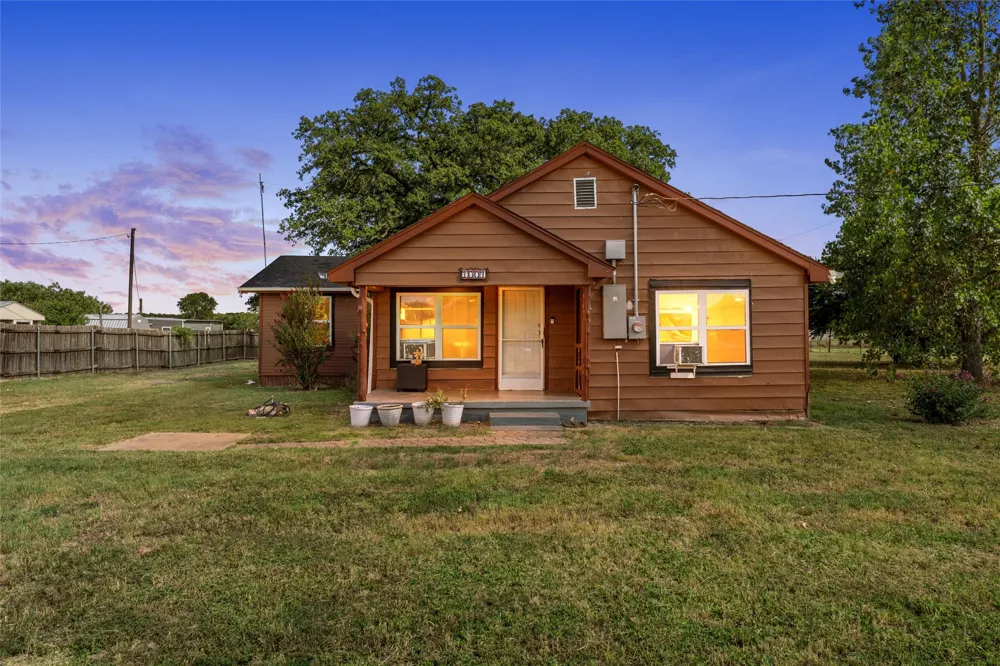 1001 Hamilton Drive Gholson, TX 76705