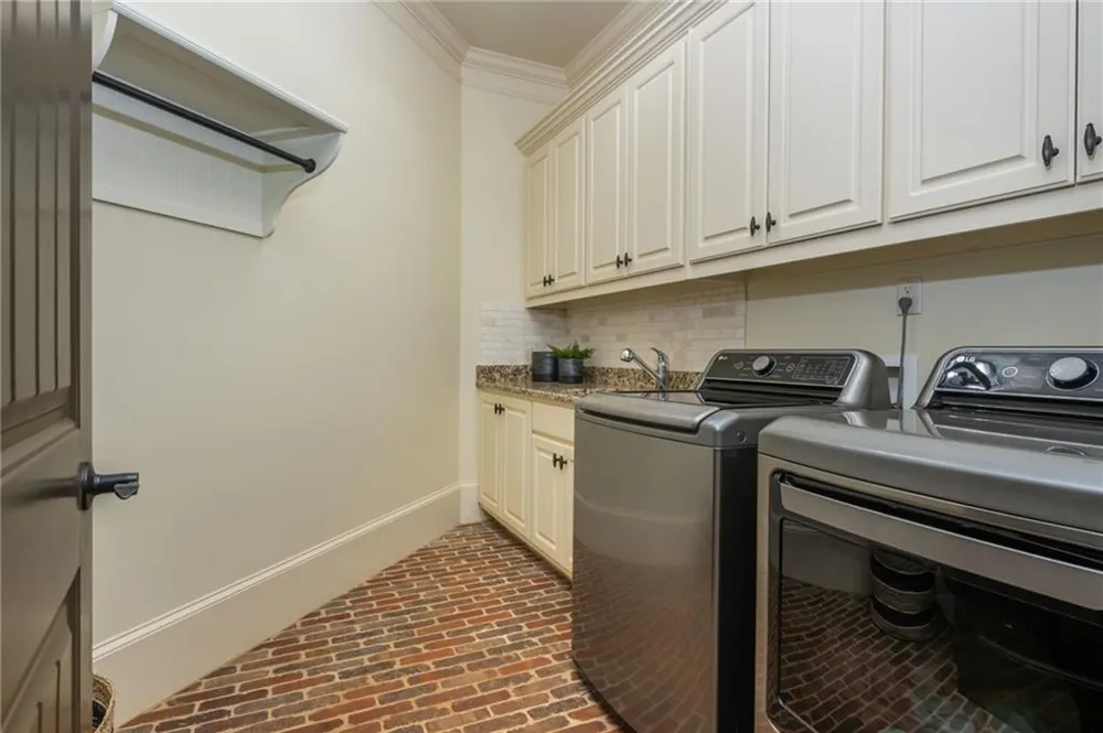 15885 Thompson Road Milton, GA 30004
