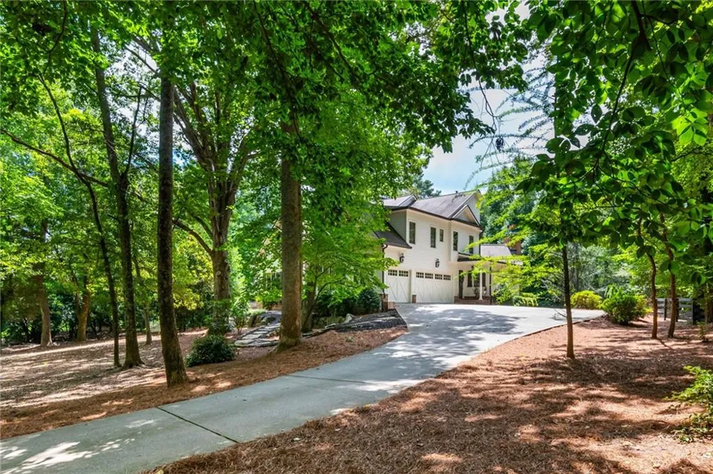 15885 Thompson Road Milton, GA 30004