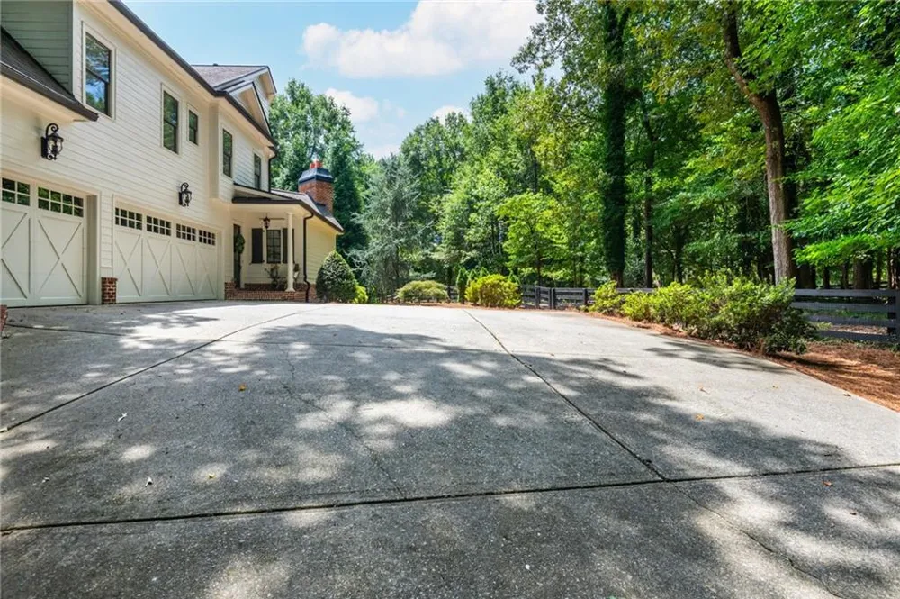 15885 Thompson Road Milton, GA 30004