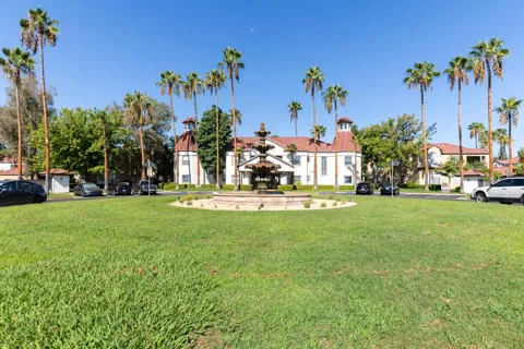 8147 Cedar Avenue #211