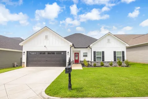 17 Ivy Way