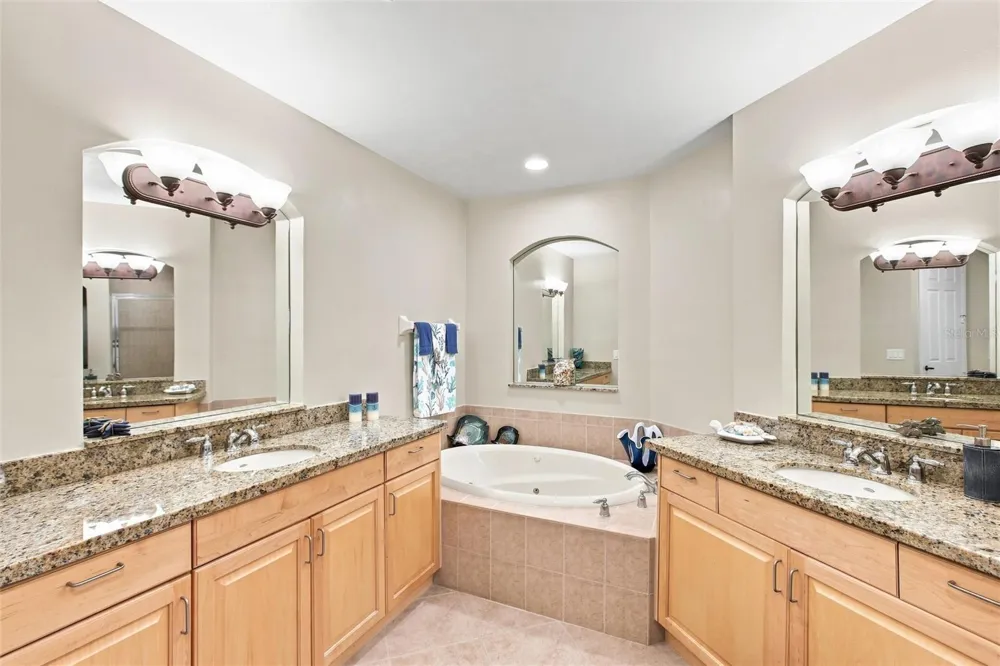 87 VIVANTE BOULEVARD #206 Punta Gorda, FL 33950