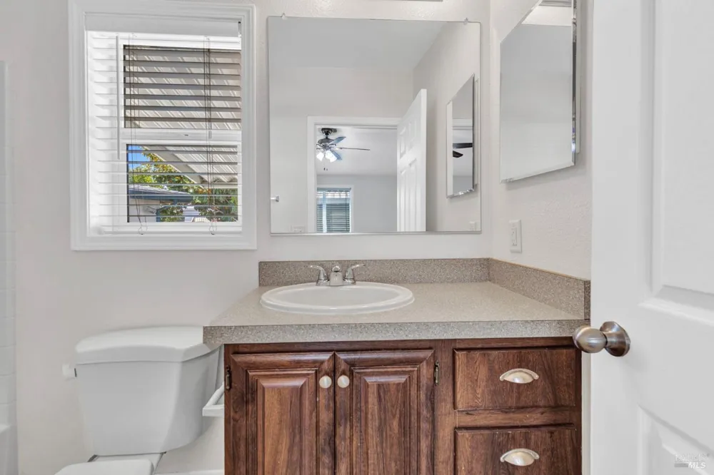 37 Catalpa Drive Vallejo, CA 94589