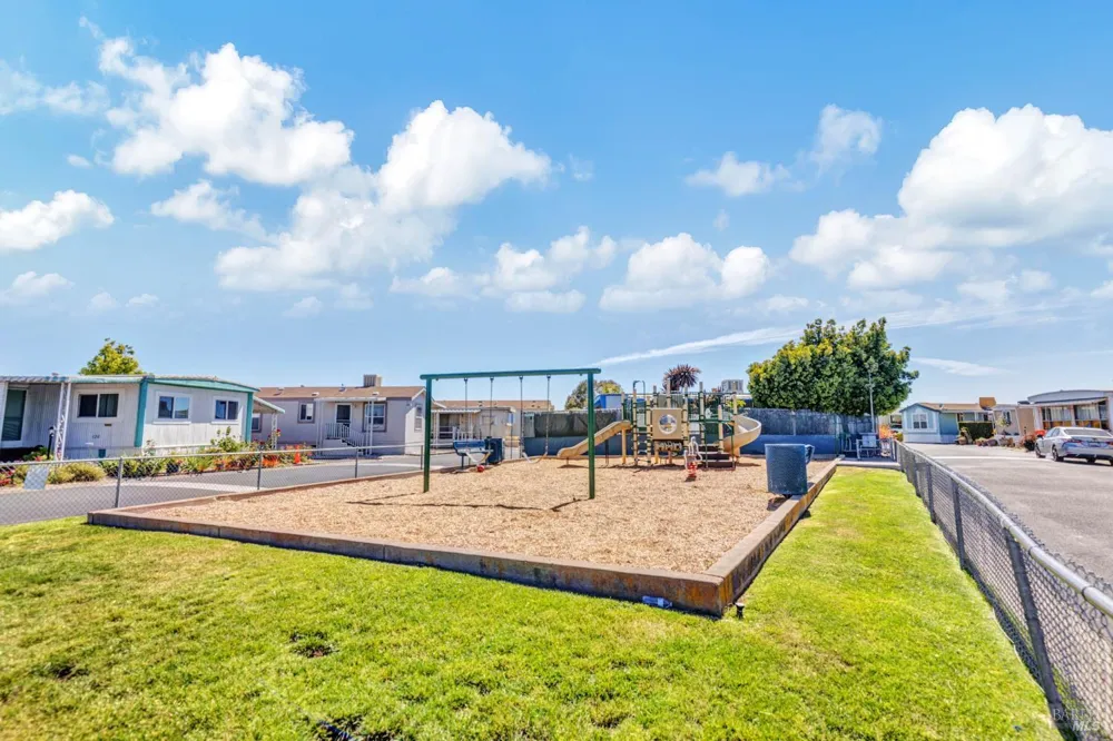 37 Catalpa Drive Vallejo, CA 94589