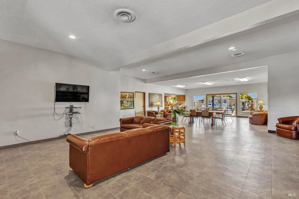 37 Catalpa Drive Vallejo, CA 94589