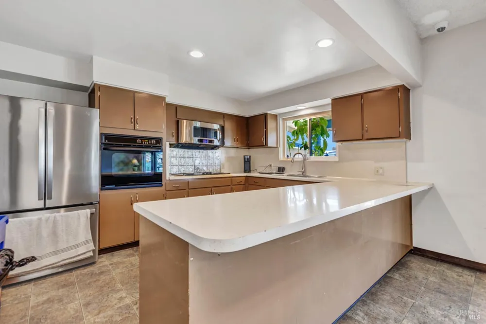 37 Catalpa Drive Vallejo, CA 94589