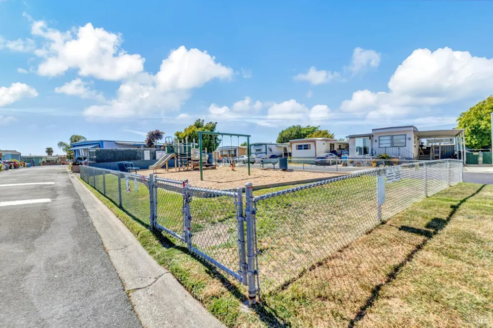 37 Catalpa Drive Vallejo, CA 94589