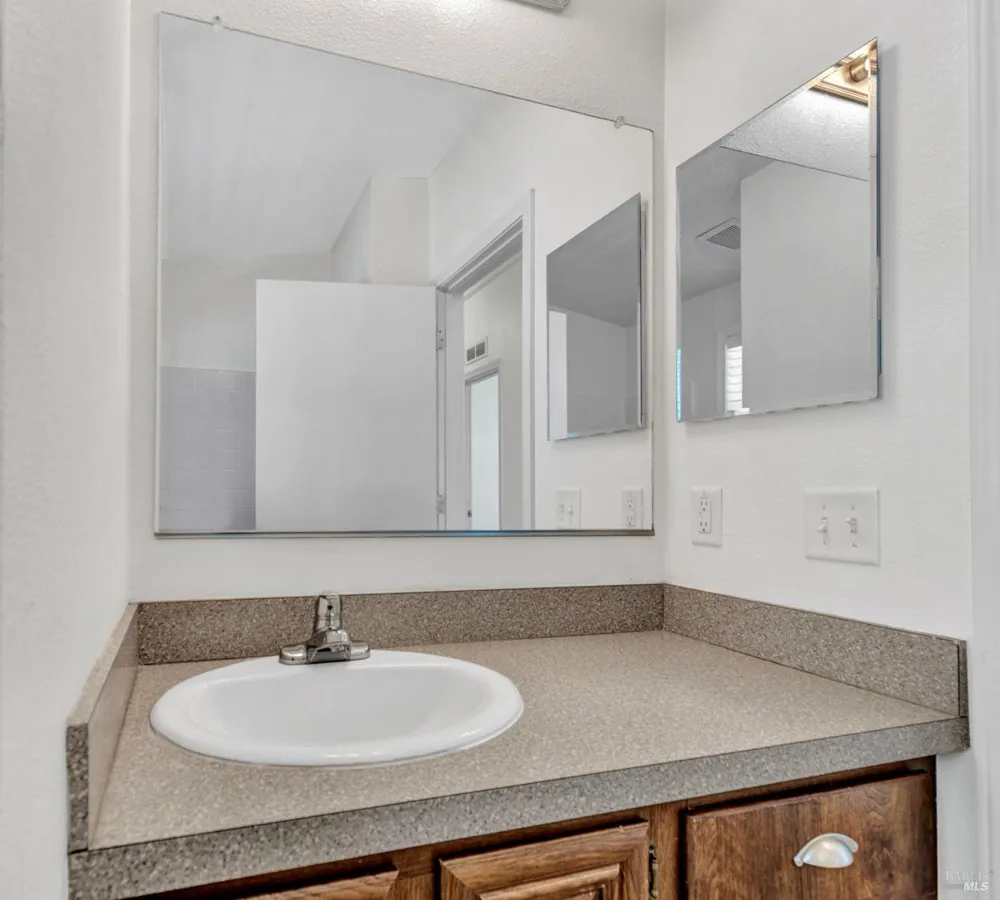 37 Catalpa Drive Vallejo, CA 94589