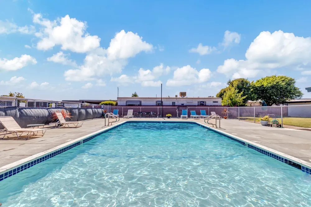 37 Catalpa Drive Vallejo, CA 94589