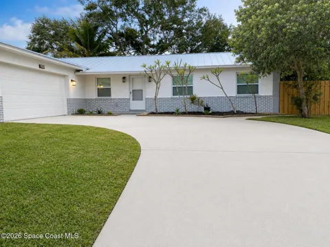 2921 College View Drive