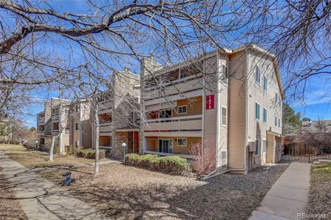 1075 S Elkhart Way #302