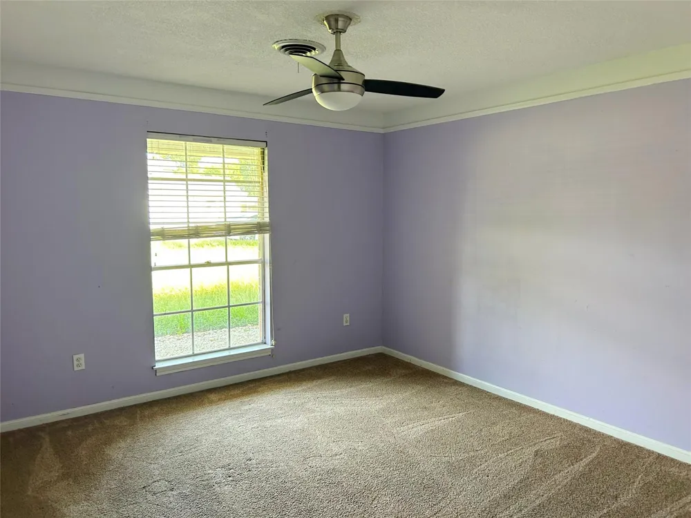 5822 4th Street Danbury, TX 77534