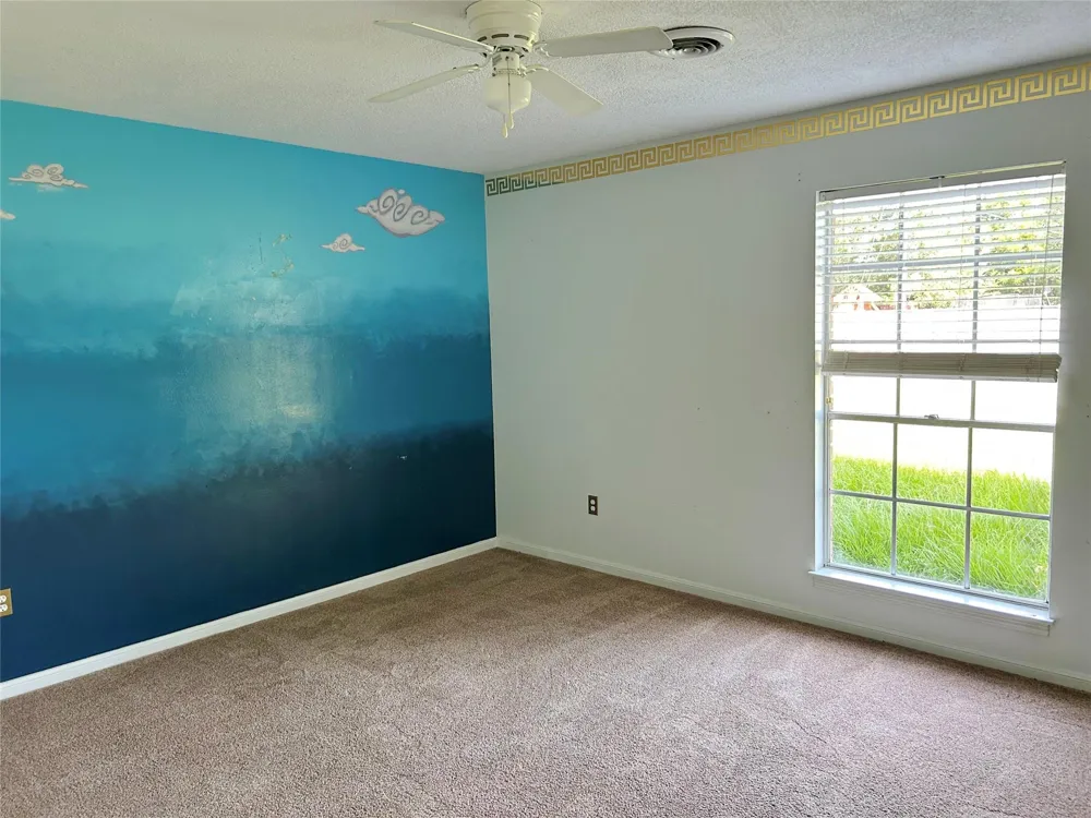 5822 4th Street Danbury, TX 77534