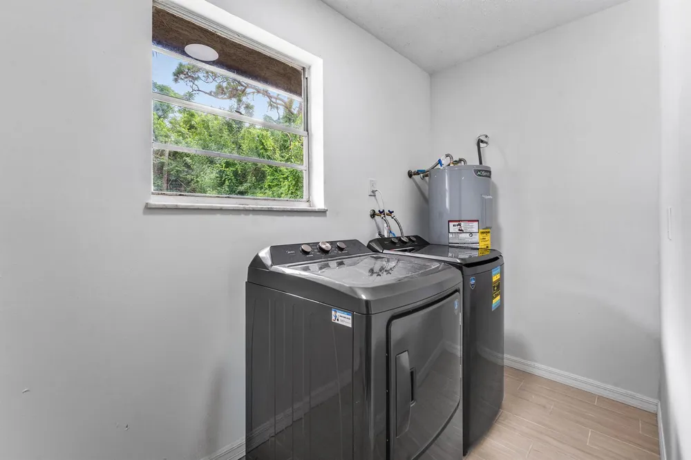 6185 SE AUDUBON LANE Hobe Sound, FL 33455